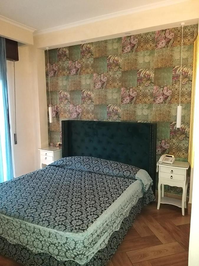 Hotel Kursaal نابولي المظهر الخارجي الصورة