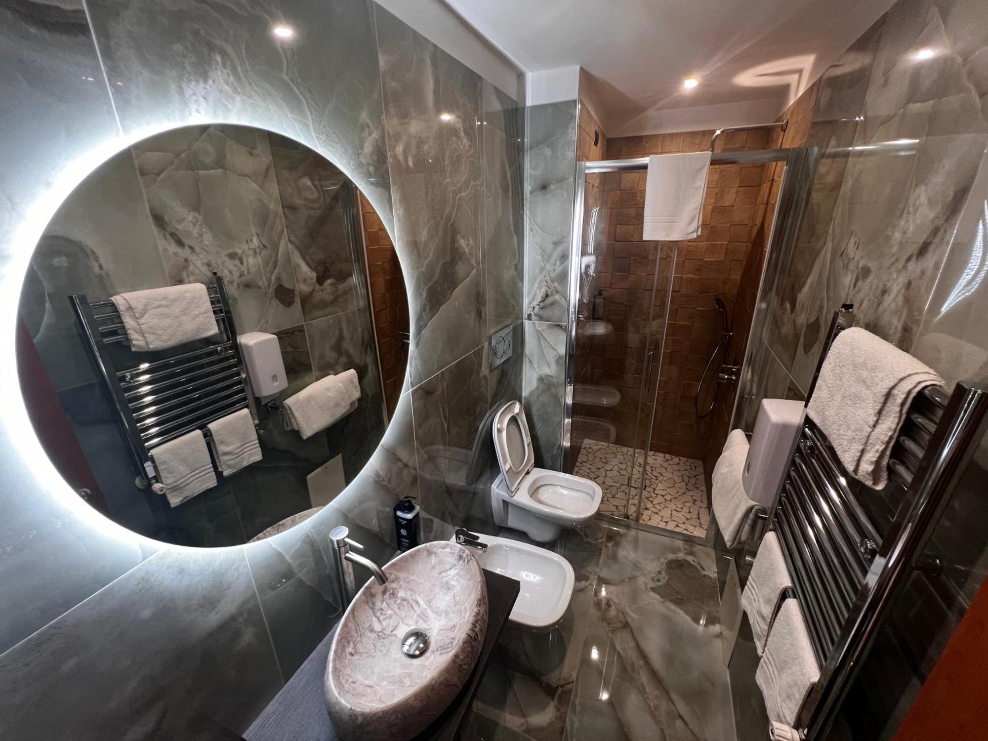 Hotel Kursaal نابولي المظهر الخارجي الصورة