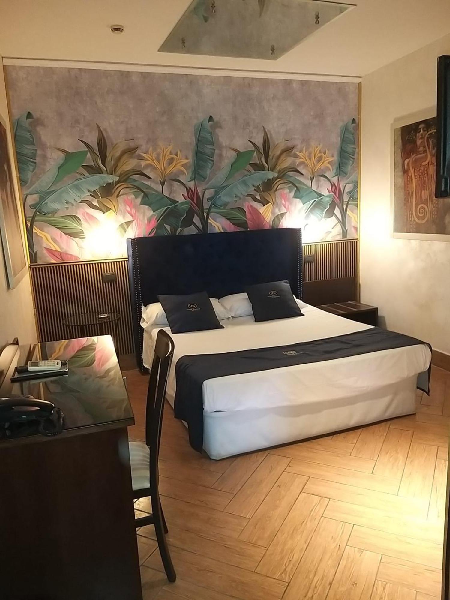 Hotel Kursaal نابولي المظهر الخارجي الصورة