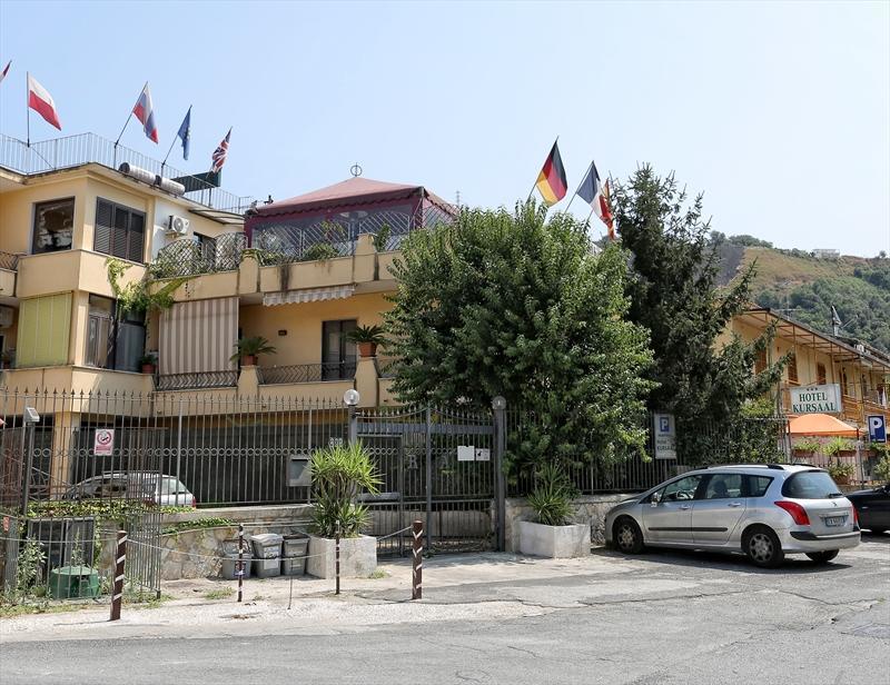 Hotel Kursaal نابولي المظهر الخارجي الصورة